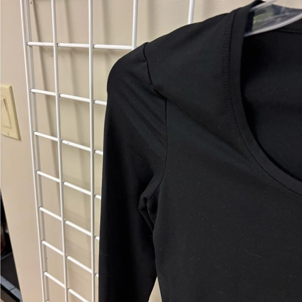 BUNDLE OF TWO L.L.Bean Women’s “Missis” size XS long sleeve activewear shirts. - Picture 11 of 16